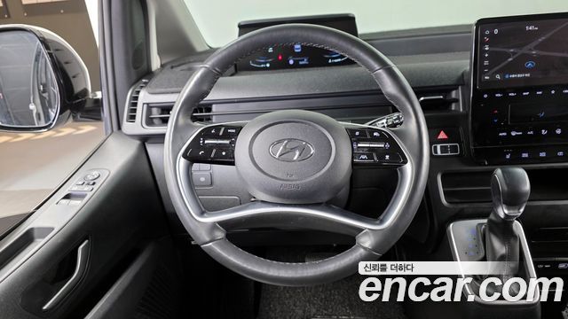 Hyundai Staria L3.5 Cargo 5-Seater Modern 2023 — фото 13
