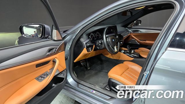 BMW 5 Series (G30) 530i xDrive M Sport Package 2018 — фото 10