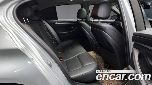 BMW 5 Series (F10) 520d xDrive 2014 — фото 16