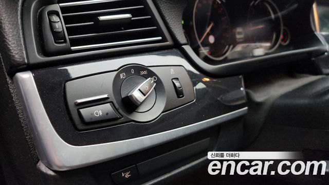BMW 5 Series (F10) 520d xDrive 2014 — фото 20