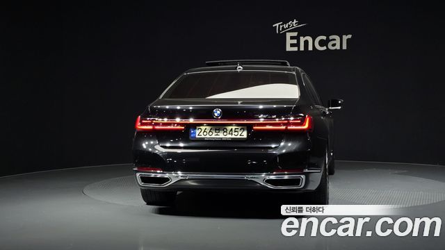 BMW 7 Series (G11) 745Le iPerformance Design Pure Excellence 2021 — фото 4