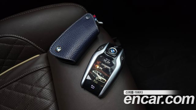 BMW 7 Series (G11) 745Le iPerformance Design Pure Excellence 2021 — фото 20