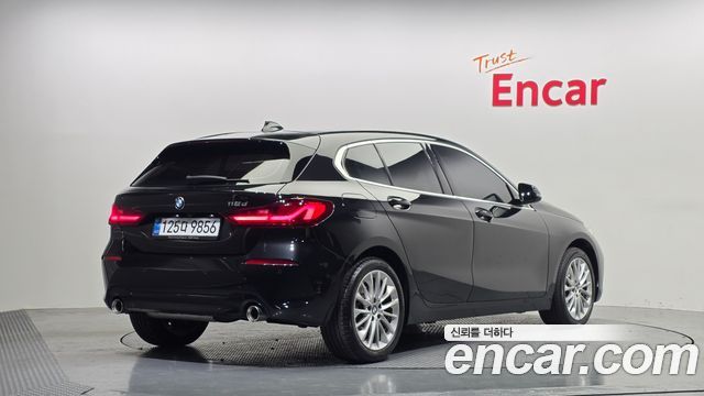 BMW 1 Series (F40) 118d Joy 2021 — фото 2