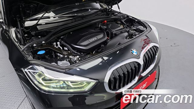 BMW 1 Series (F40) 118d Joy 2021 — фото 6