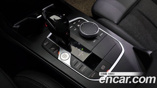 BMW 1 Series (F40) 118d Joy 2021 — фото 9
