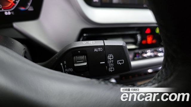 BMW 1 Series (F40) 118d Joy 2021 — фото 18