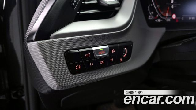 BMW 1 Series (F40) 118d Joy 2021 — фото 19
