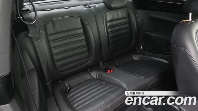Volkswagen Beetle 2.0 TDI Premium 3rd 2013 — фото 12