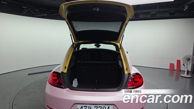 Volkswagen Beetle 2.0 TDI Premium 3rd 2013 — фото 20