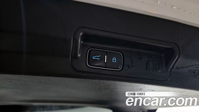 Ford Explorer (VI) 3.0 PHEV 2021 — фото 20