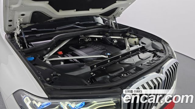 BMW X7 (G07) xDrive 40i Design Pure Excellence 6-Seater 2021 — фото 6