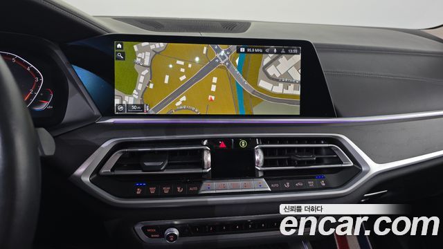 BMW X7 (G07) xDrive 40i Design Pure Excellence 6-Seater 2021 — фото 14