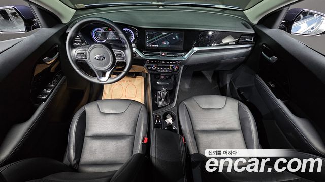 Kia Niro 1.6 HEV Prestige 2021 — фото 7
