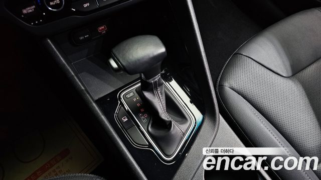 Kia Niro 1.6 HEV Prestige 2021 — фото 9