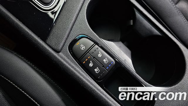 Kia Niro 1.6 HEV Prestige 2021 — фото 18