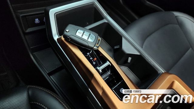 KG Mobility (SsangYong) Torres EVX E7 2024 — фото 9