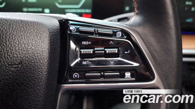 KG Mobility (SsangYong) Torres EVX E7 2024 — фото 17