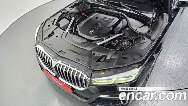 BMW 7 Series (G11) 740Li xDrive M Sport Package 2022 — фото 6