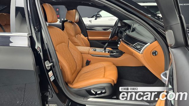 BMW 7 Series (G11) 740Li xDrive M Sport Package 2022 — фото 10