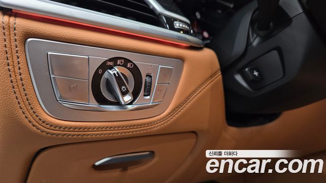 BMW 7 Series (G11) 740Li xDrive M Sport Package 2022 — фото 18