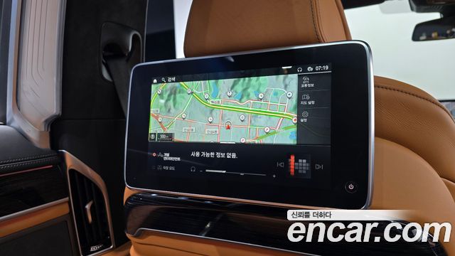 BMW 7 Series (G11) 740Li xDrive M Sport Package 2022 — фото 24