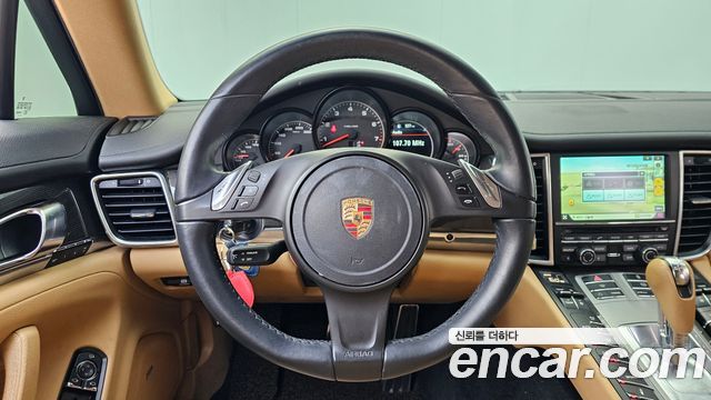 Porsche Panamera 3.6 AWD Platinum Edition 2013 — фото 12