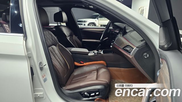 BMW 5 Series (G30) 520i M Sport 2020 — фото 10