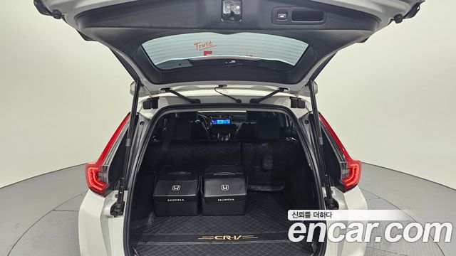 Honda CR-V (V) 2.0 Hybrid Touring 4WD 2022 — фото 20