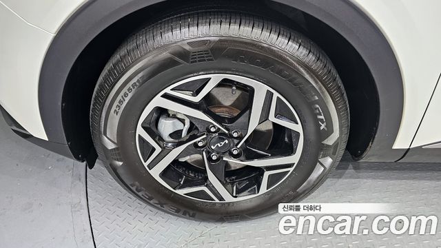 Kia Sportage (V) Diesel 2.0 4WD Prestige 2022 — фото 5