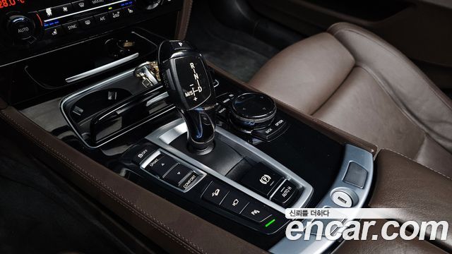 BMW 7 Series (F01) 740d xDrive Individual 2015 — фото 9