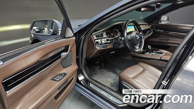 BMW 7 Series (F01) 740d xDrive Individual 2015 — фото 15