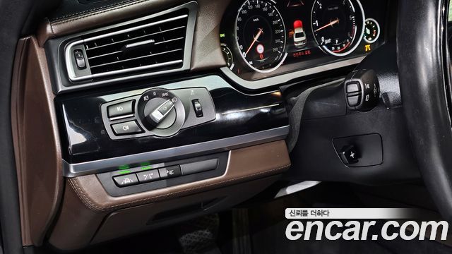 BMW 7 Series (F01) 740d xDrive Individual 2015 — фото 20