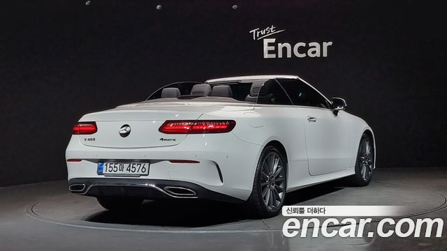 Mercedes-Benz E-Class (W213) E450 4MATIC Cabriolet 2021 — фото 2