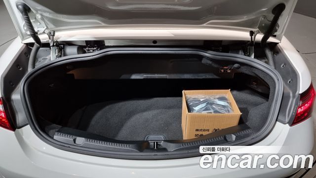Mercedes-Benz E-Class (W213) E450 4MATIC Cabriolet 2021 — фото 20