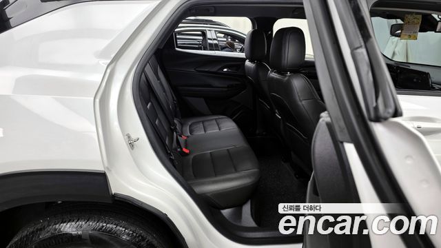 Chevrolet Trailblazer 1.3 Turbo 2WD LT 2024 — фото 12