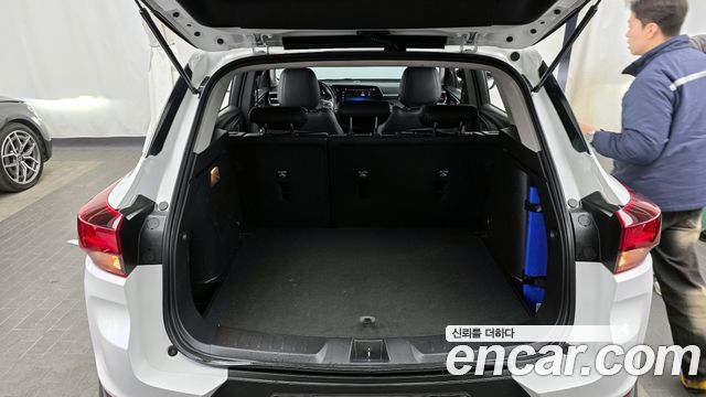 Chevrolet Trailblazer 1.3 Turbo 2WD LT 2024 — фото 20