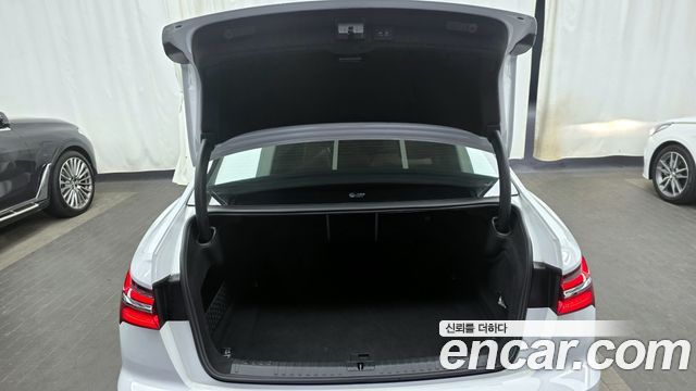 Audi A6 (C8) 40 TDI Quattro Premium 2023 — фото 24