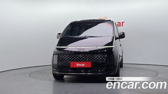 Hyundai Staria 4WD Lounge 9-Seater Inspiration 2022 — фото 3