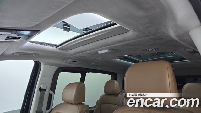 Hyundai Staria 4WD Lounge 9-Seater Inspiration 2022 — фото 19