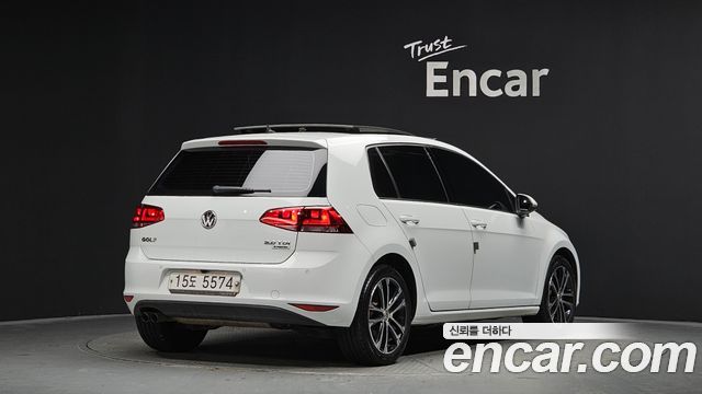 Volkswagen Golf (VII) 2.0 TDI Premium 2015 — фото 2