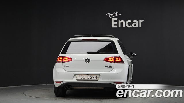 Volkswagen Golf (VII) 2.0 TDI Premium 2015 — фото 4