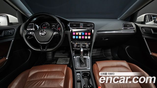 Volkswagen Golf (VII) 2.0 TDI Premium 2015 — фото 7