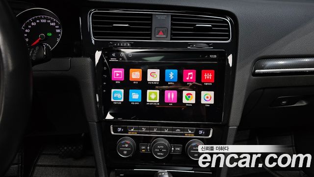 Volkswagen Golf (VII) 2.0 TDI Premium 2015 — фото 14