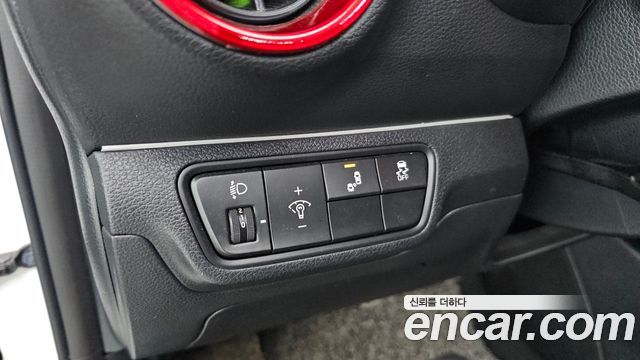 Kia K3 (II) 1.6 Turbo GT 5Door Signature 2022 — фото 17