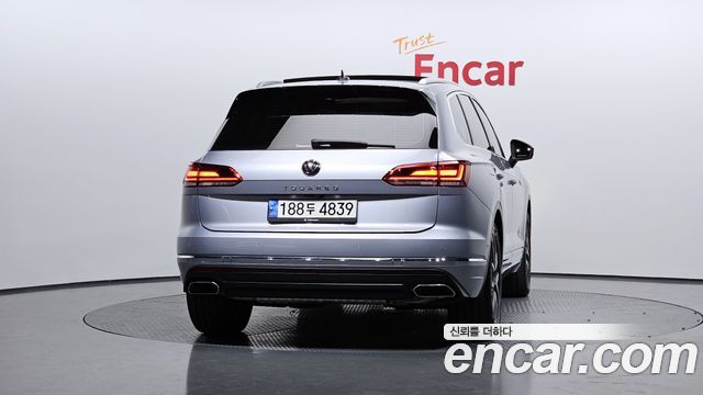 Volkswagen Touareg (III) 3.0 TDI Prestige 2021 — фото 4