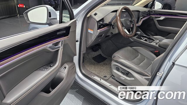 Volkswagen Touareg (III) 3.0 TDI Prestige 2021 — фото 11
