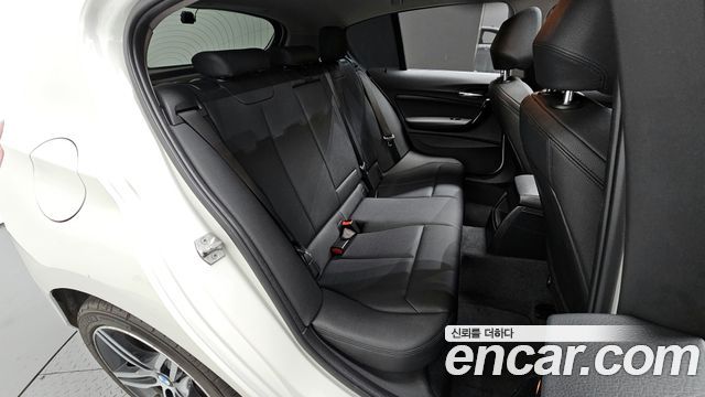 BMW 1 Series (F20) 118d Sport 5Door 2017 — фото 12