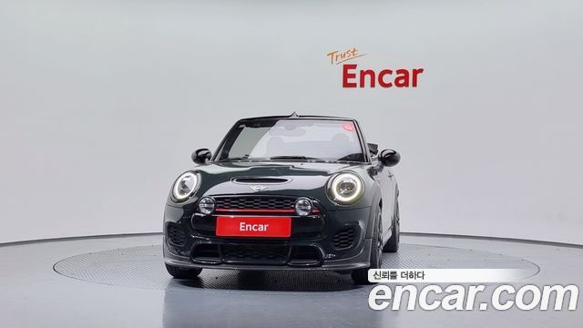 MINI Cooper S Convertible JCW 3rd 2019 — фото 3