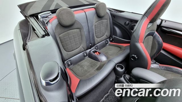 MINI Cooper S Convertible JCW 3rd 2019 — фото 10
