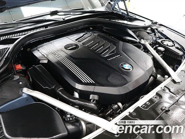 BMW 8 Series (G15) 840i xDrive M Sport Gran Coupe 2021 — фото 6